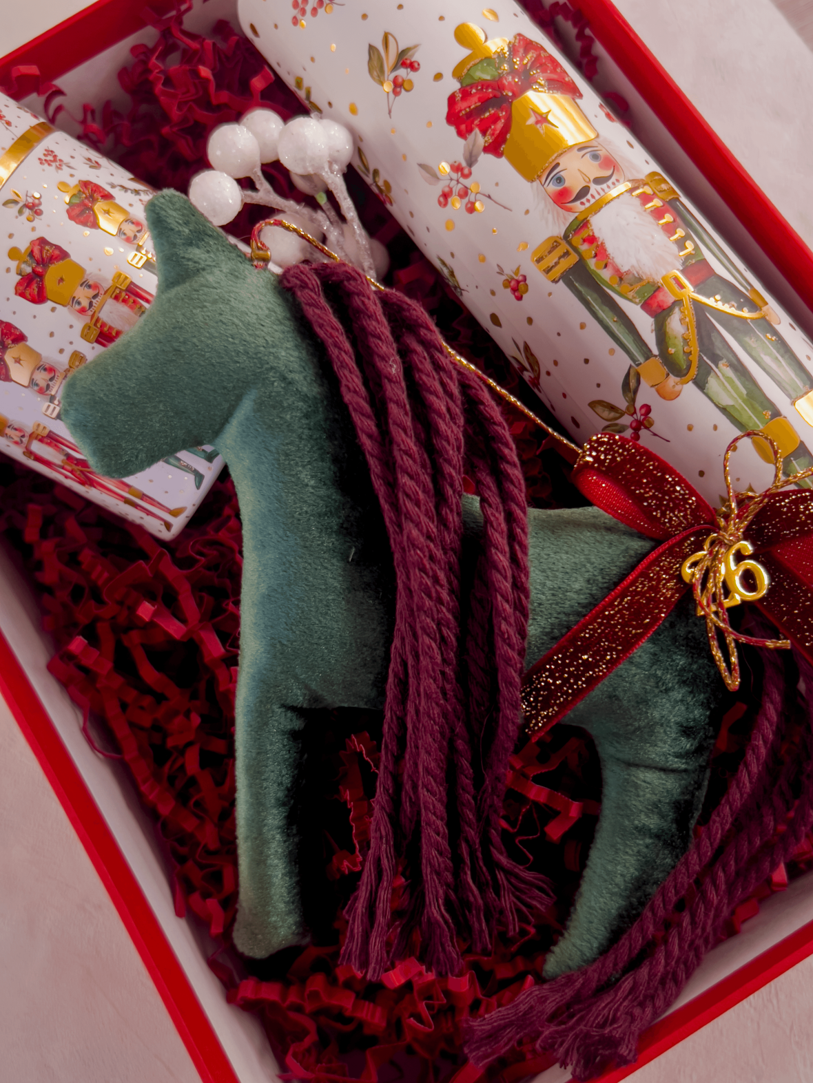 Festive Set γούρι 2026 Green Horse και Καρυοθραύστης