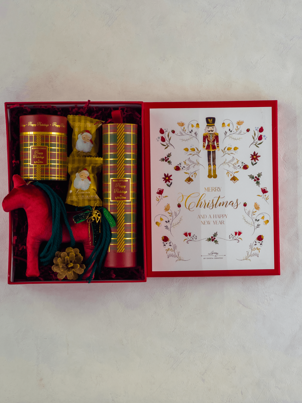 Festive Set γούρι Red Horse 2026 με γκοφρετάκια
