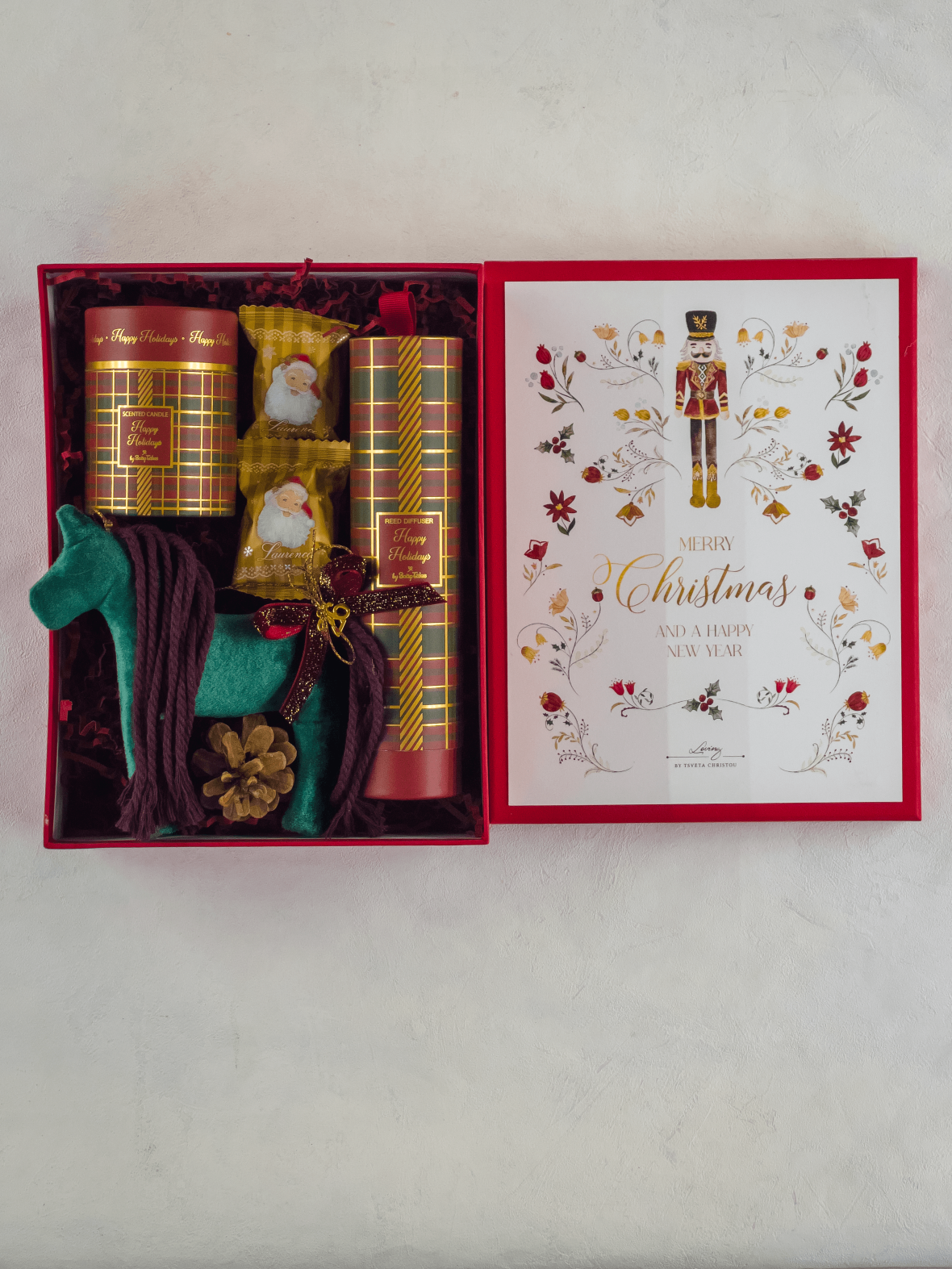 Festive Set γούρι Green Horse 2026 με γκοφρετάκια