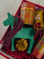 Festive Set γούρι Green Horse 2026 με γκοφρετάκια