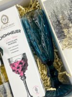 shampine wine with blue glass .Perfect for Christmas Gift